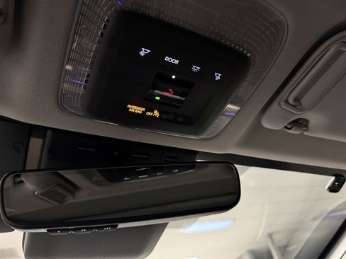 Used 2024 Toyota Prius Limited image 66