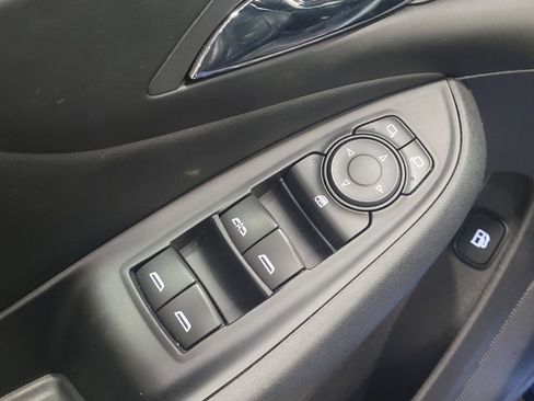 Used 2018 Chevrolet Volt LT w/ LT Driver Confidence Package image 27