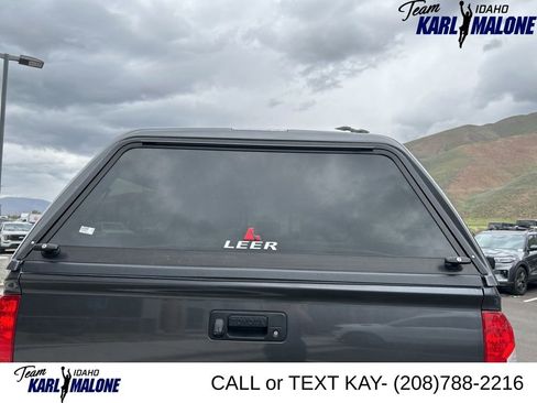 Used 2020 Toyota Tundra Limited w/ Limited Premium Package AWD/4WD image 14