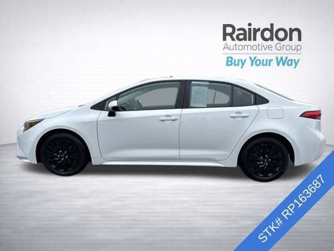 Used 2024 Toyota Corolla LE FWD image 4