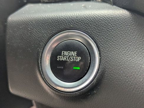 Used 2020 GMC Terrain SLT w/ Preferred Package image 16