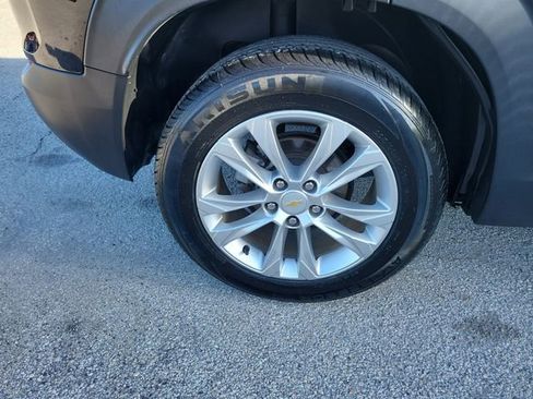 Used 2023 Chevrolet TrailBlazer LS FWD image 7