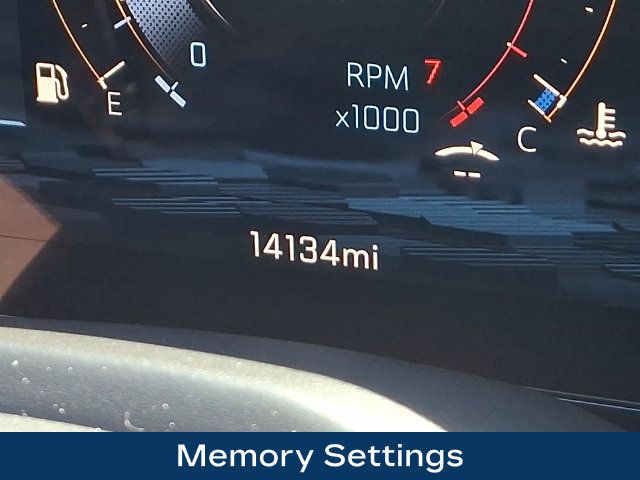 Used 2025 Chevrolet Tahoe RST w/ RST Capability Package AWD/4WD image 6