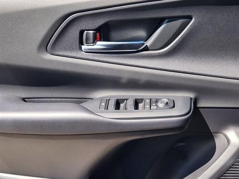 New 2026 Toyota Prius Plug-In Hybrid FWD image 17