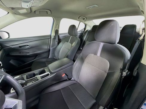 Used 2025 Nissan Sentra SV FWD image 13