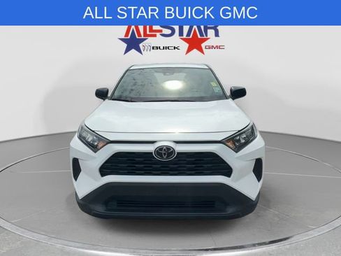 Used 2022 Toyota RAV4 LE FWD image 2