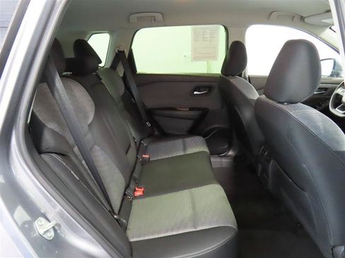 Used 2023 Nissan Rogue SV AWD/4WD image 33
