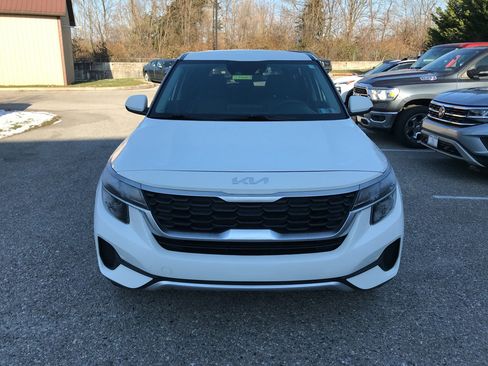 Used 2022 Kia Seltos LX image 3