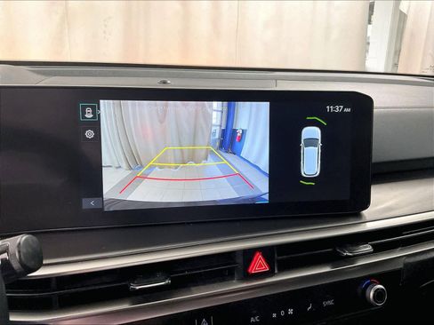 Used 2024 Kia Sorento S w/ Panoramic Sunroof Package image 20