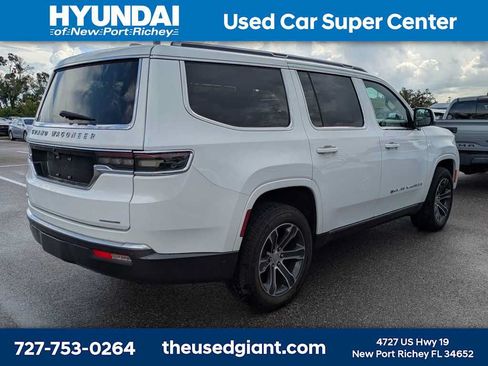 Used 2022 Jeep Grand Wagoneer Series I AWD/4WD image 2