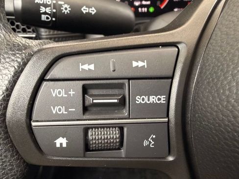 Used 2025 Honda HR-V LX image 28