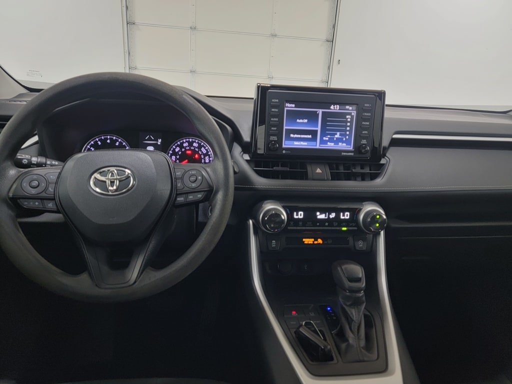 Used 2021 Toyota RAV4 XLE FWD image 12