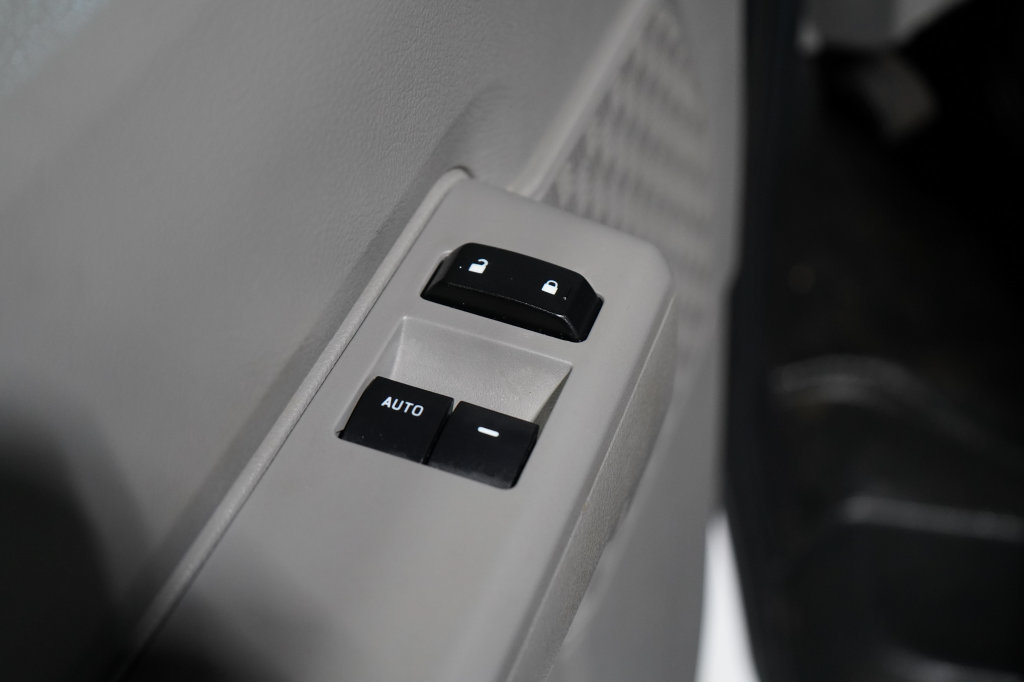 Used 2024 Ford E-350 and Econoline 350 Super Duty w/ Power Windows & Locks Group RWD image 17