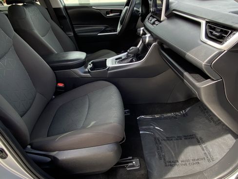 Certified 2024 Toyota RAV4 XLE image 10