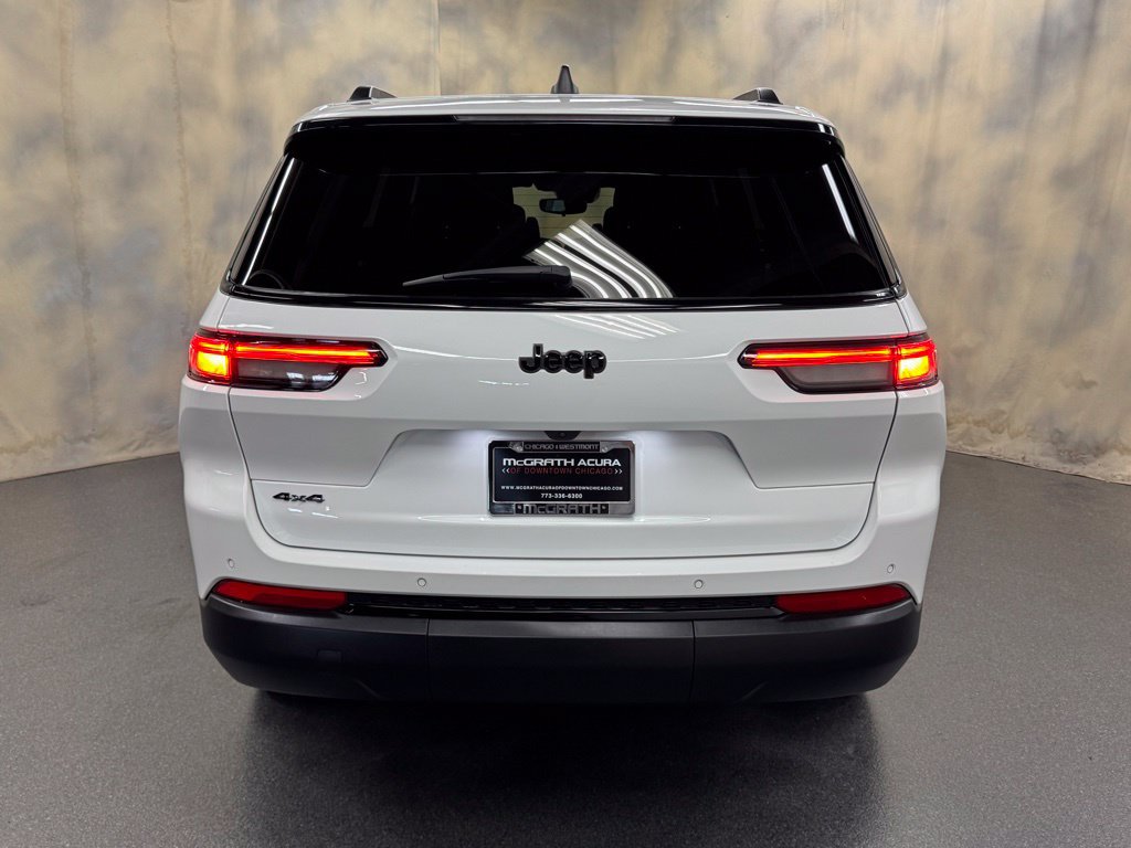 Used 2024 Jeep Grand Cherokee L Altitude AWD/4WD image 6