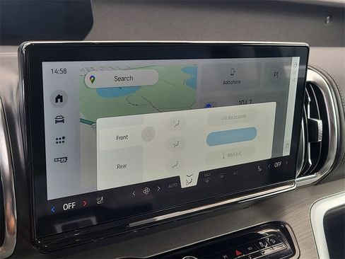 Used 2025 Ford Expedition Platinum image 25