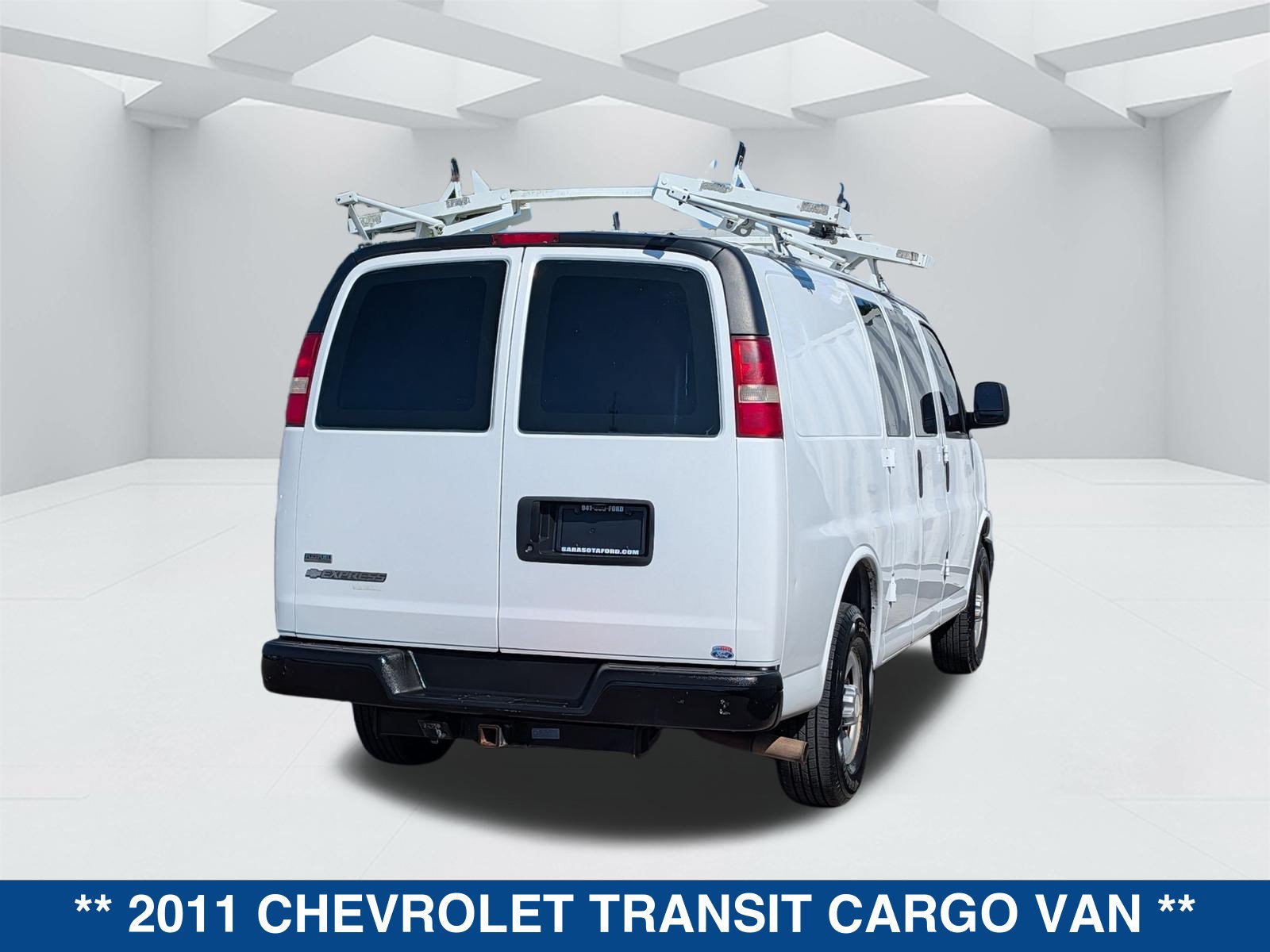 Used 2011 Chevrolet Express 2500 RWD image 5