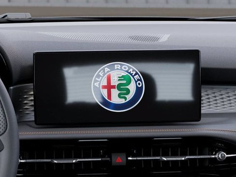 New 2025 Alfa Romeo Tonale AWD/4WD image 18