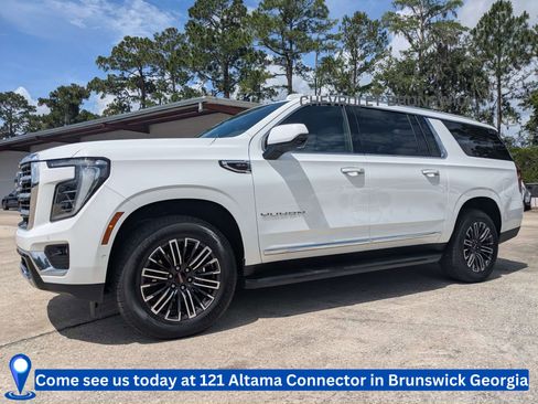Used 2025 GMC Yukon XL Elevation AWD/4WD image 1