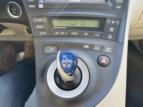 Used 2010 Toyota Prius Four image 8