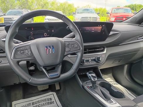 Used 2024 Buick Envista Preferred w/ Convenience I Package FWD image 10
