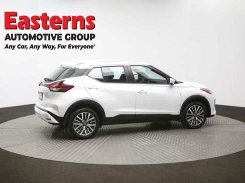 Used 2023 Nissan Kicks SV image 42