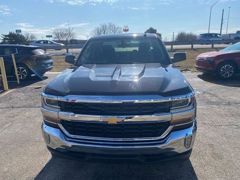 Used 2018 Chevrolet Silverado 1500 LT w/ All Star Edition image 2