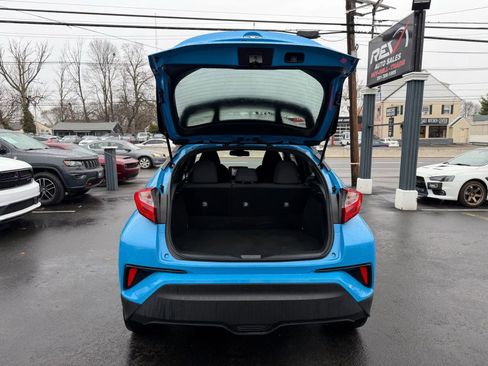 Used 2019 Toyota C-HR XLE image 19