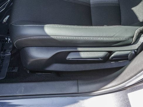 Used 2025 Honda Civic Sport image 19