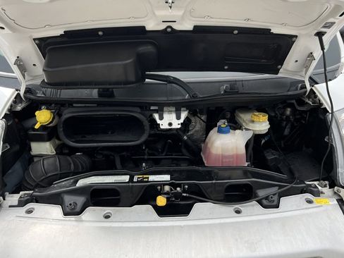 Used 2019 RAM ProMaster 2500 w/ Interior Convenience Group image 13