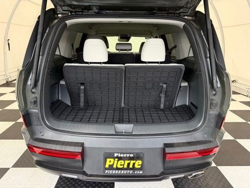 Used 2025 Hyundai Santa Fe SEL image 4