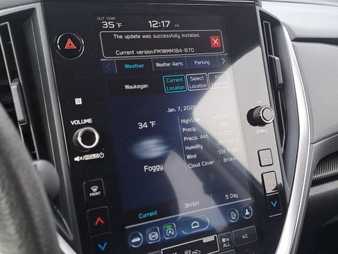 Used 2024 Subaru Crosstrek 2.0i Premium image 25