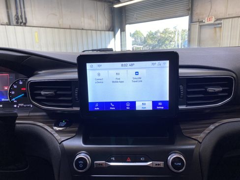 Used 2020 Ford Explorer Limited image 41