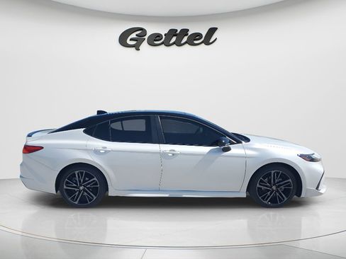 Used 2026 Toyota Camry XSE FWD image 4
