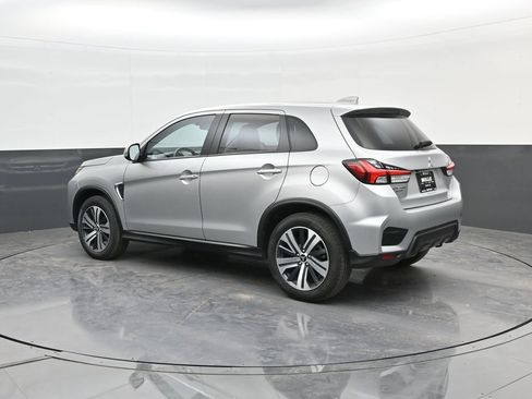 Used 2024 Mitsubishi Outlander Sport SE image 5