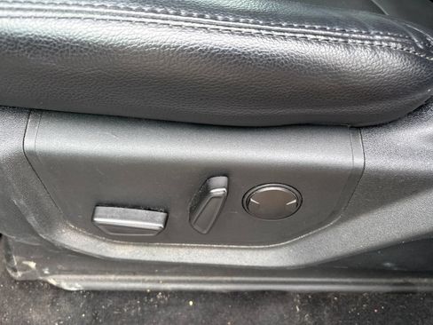 Used 2020 Ford Expedition XLT w/ Equipment Group 201A AWD/4WD image 8
