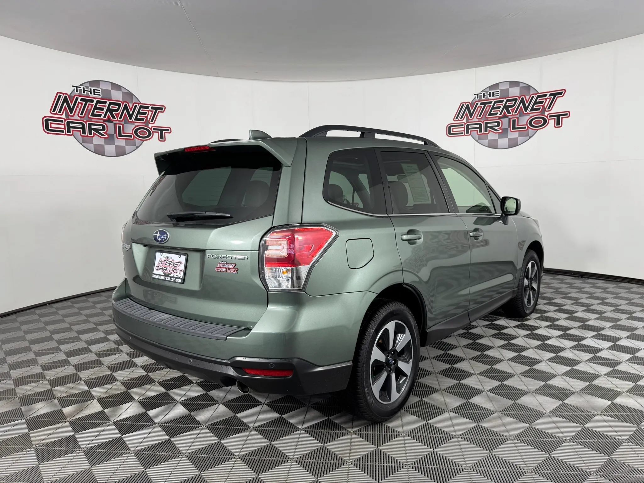 Used 2018 Subaru Forester 2.5i Limited AWD/4WD image 7
