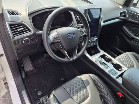 Used 2023 Ford Edge Titanium AWD/4WD image 10