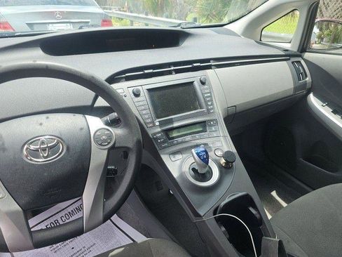 Used 2011 Toyota Prius Three w/ Navigation Pkg FWD image 6