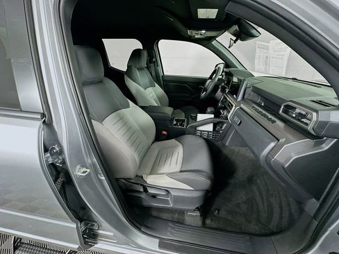 Used 2024 Toyota Tacoma TRD Sport AWD/4WD image 35