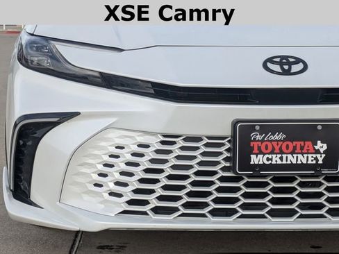 Used 2025 Toyota Camry XSE image 3