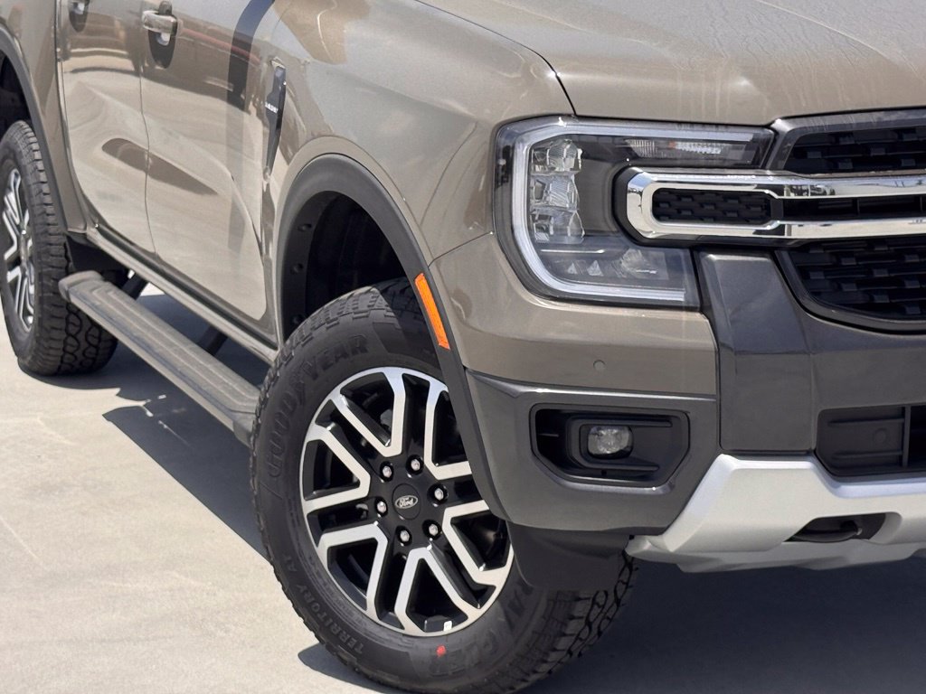 New 2026 Ford Ranger Lariat w/ FX4 Off-Road Package AWD/4WD image 4