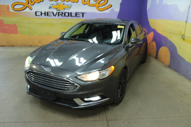 Used 2017 Ford Fusion Titanium FWD image 4