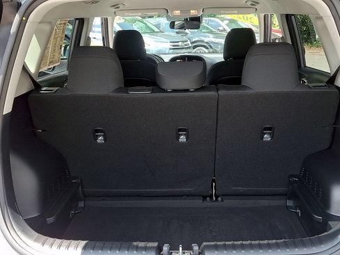 Used 2025 Kia Soul LX w/ LX Technology Package FWD image 28