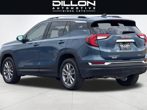 Used 2024 GMC Terrain SLT AWD/4WD image 6