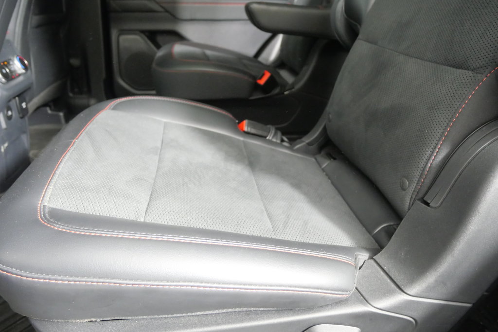 Used 2025 Ford Explorer ST w/ Sun And Sound Package AWD/4WD image 15