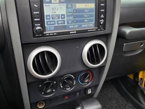 Used 2008 Jeep Wrangler Unlimited X AWD/4WD image 19
