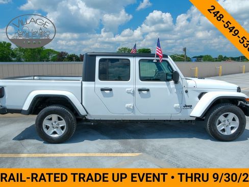 Used 2022 Jeep Gladiator Sport AWD/4WD image 3