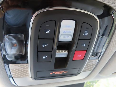 Used 2024 Hyundai Palisade Limited image 14