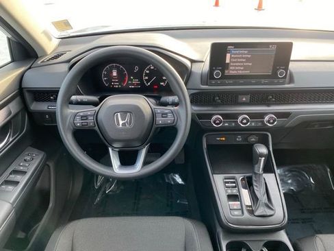 Certified 2025 Honda CR-V LX image 15
